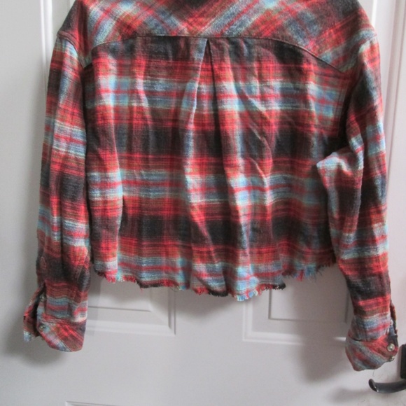 BDG Urban Outfitter RED plaid flannel long sleeves crop BUTTON DOWN shirt Sz XS - Picture 9 of 9